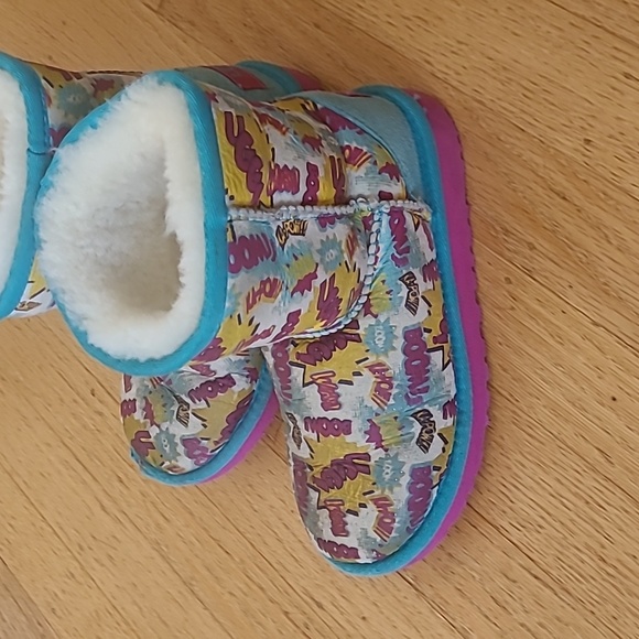 Ugg boots - Picture 2 of 6